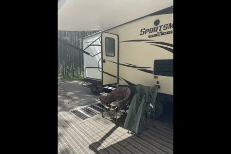 KZ Sportsman Travel Trailer