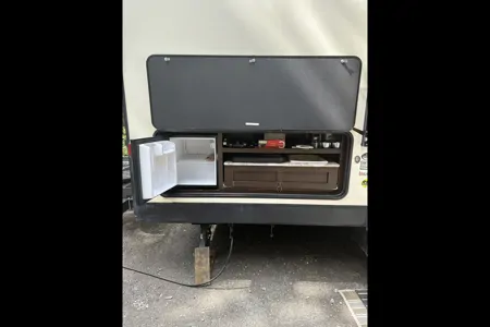 KZ Sportsman Travel Trailer