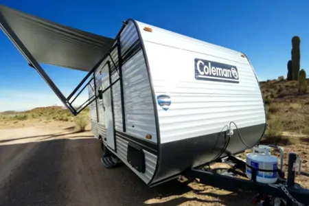 2025 Keystone Coleman 17B: Compact, Cozy Bunkhouse