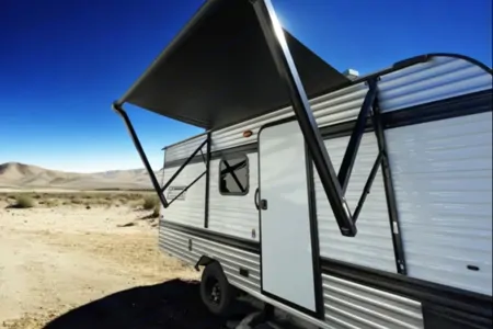 2025 Keystone Coleman 17B: Compact, Cozy Bunkhouse