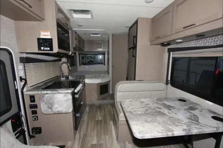 2022 Thor Four Wind Class C 24ft