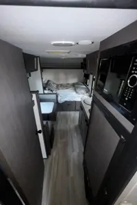 Hunter's Heartland Mallard pathfinder qbh17 Travel Trailer