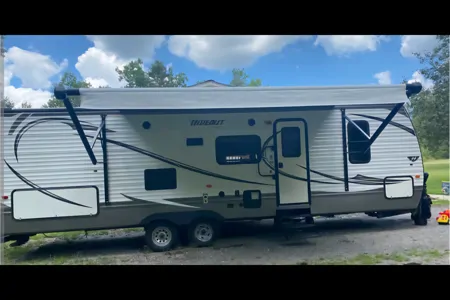 Walaa 's Keystone Hideout Travel Trailer