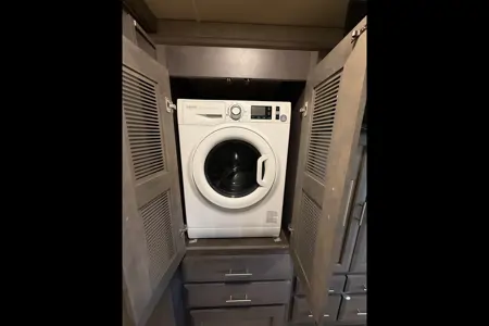 2022 Thor Motor Coach Challenger 37DS Class A