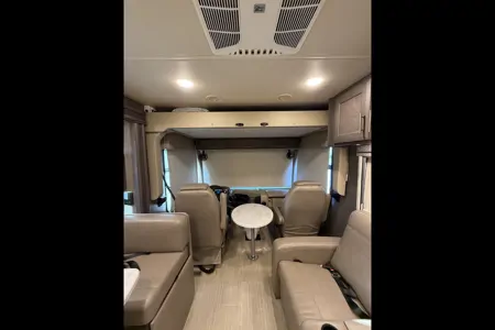 2022 Thor Motor Coach Challenger 37DS Class A