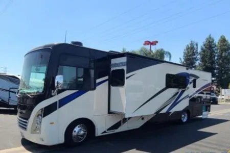 Golden Trails Motor-Coach