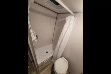 Finky's Coleman 17B Travel Trailer