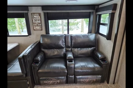 Potter's Paradise Grand Design 2670MK Travel Trailer