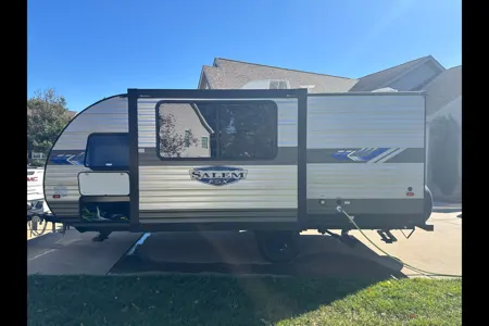 2022 Forest River Salem FSX SLMO1833