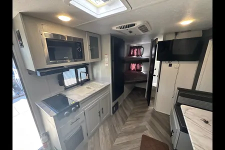 2022 Forest River Salem FSX SLMO1833