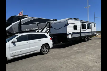 Lloyd's Keystone Springdale Travel Trailer