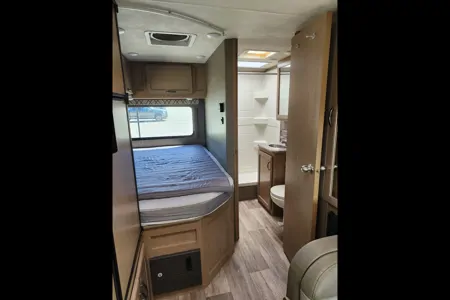MJ's Thor Motor Coach Class C