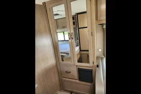 MJ's Thor Motor Coach Class C