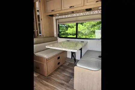 MJ's Thor Motor Coach Class C