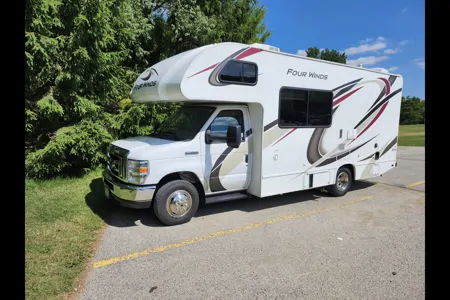 MJ's Thor Motor Coach Class C