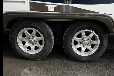 Double A’s KZ Spree 240BHS Family Trailer