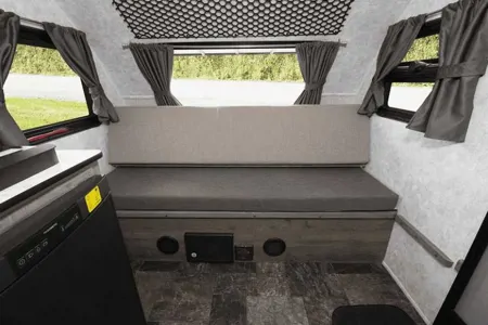 1485 lbs AC - 2020 Prolite Lounge