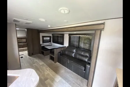 Ray's Avenger 29RBS - Delivery Only