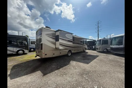 Chief Carl's Caravan- 2016 Fleetwood Bounder Class A