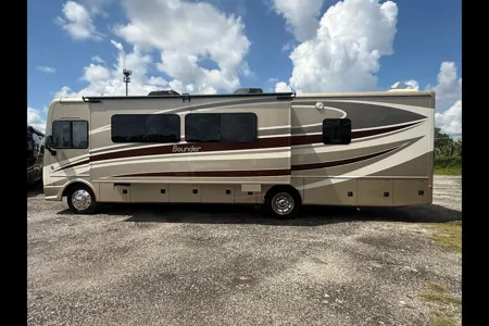 Chief Carl's Caravan- 2016 Fleetwood Bounder Class A