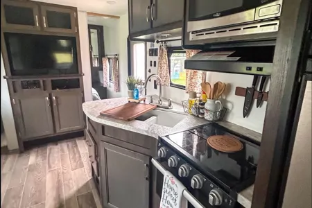 Bluffside Camper 2021 Jayco Jay Flight SLX Travel Trailer