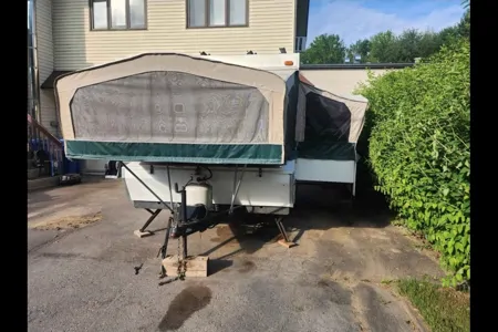 Amelie's Starcraft 2112 Tent Trailer