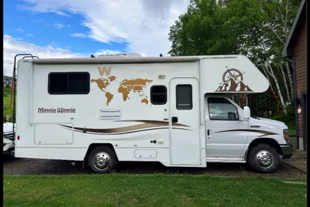 Winnebago Minnie Winnie 22r