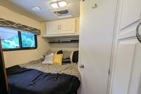 Winnebago Minnie Winnie 22r