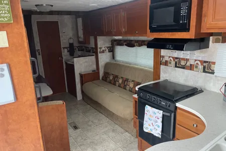 Kevin's Pacific Coachworks Tango 299BHS Travel Trailer