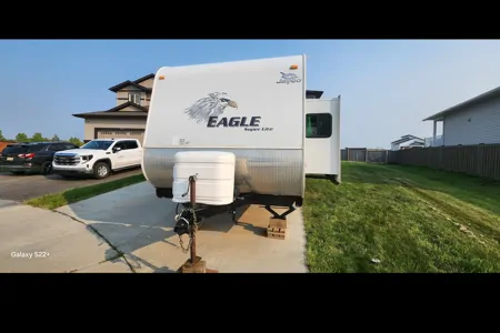 Stephanie's Jayco Eagle Travel Trailer