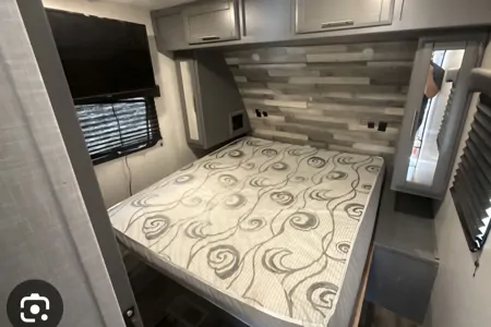 john's Crossroads Volante Travel Trailer