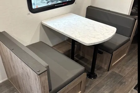 Wayne's Grand River 26DB Travel Trailer