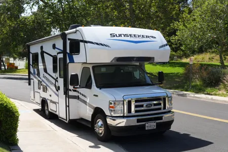 NEW 2025 Sunseeker 25ft | Roadtrip Escape