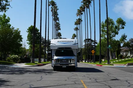 NEW 2025 Sunseeker 25ft | Roadtrip Escape