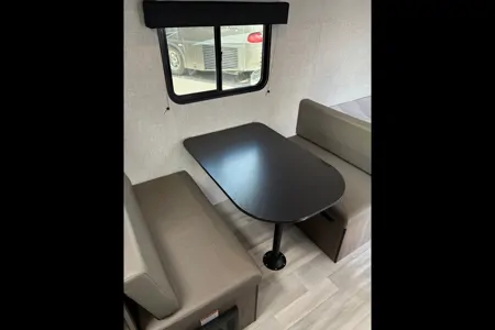 Jayco StarCraft Autumn Ridge 177 BH Travel TrailerOn the
