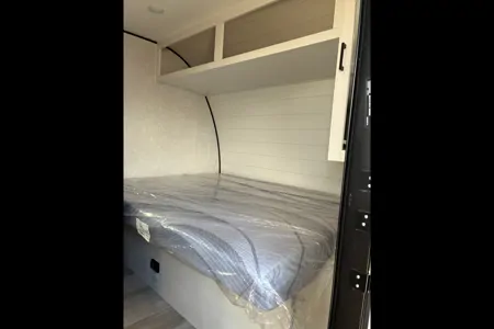 Jayco StarCraft Autumn Ridge 177 BH Travel TrailerOn the