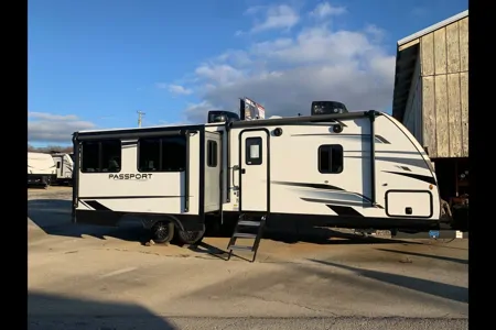 Ivan's Keystone 2870RL22 Travel Trailer
