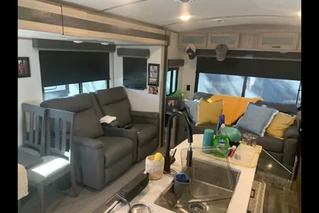 Ivan's Keystone 2870RL22 Travel Trailer