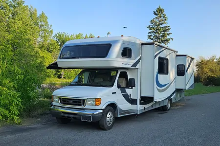 New listing !! | Rosa | Fleetwood Tioga SL 30U | Vivre la Route !