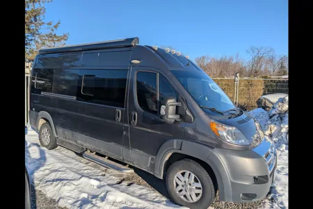 ---> 2019 Roadtrek Simplicity SRT <---