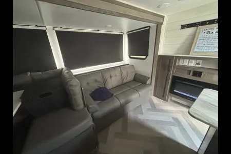 Jon's Forest River 273QBXL Travel Trailer