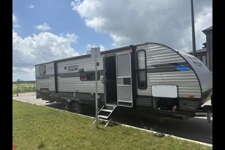 Jon's Forest River 273QBXL Travel Trailer