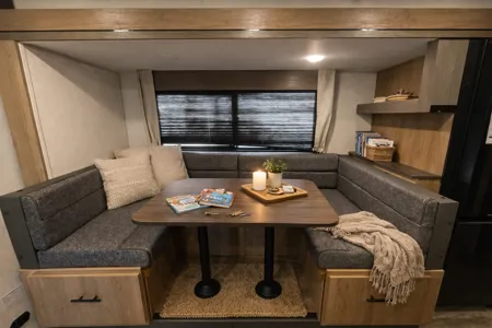 *BRAND NEW* Sleeps 8 | Luxury Family RV | Delivery