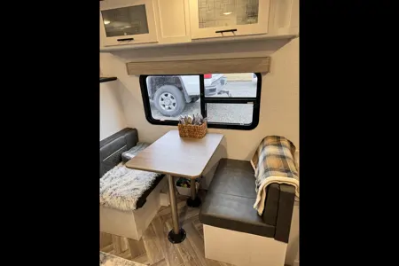 Coleman Rubicon 1628BH Travel Trailer