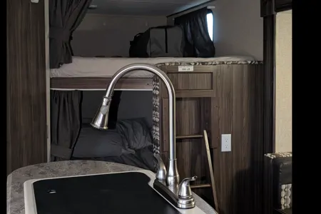 Dean and Debs Coachmen 259BHSS Travel Trailer