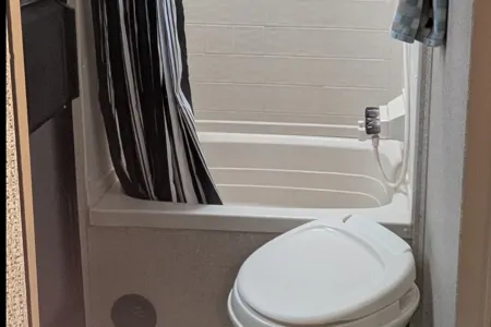 Dean and Debs Coachmen 259BHSS Travel Trailer