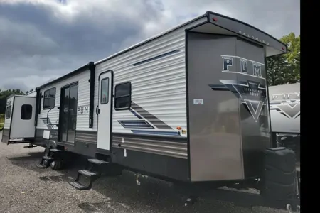 The Lotus Retreat | 2021 Puma 38D Park Model Escape