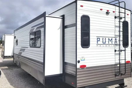 The Lotus Retreat | 2021 Puma 38D Park Model Escape