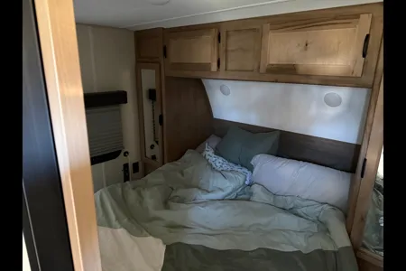 Daniel's Forest River Gray wolf 26dbh Travel Trailer