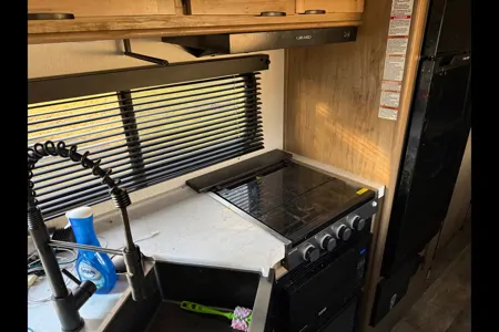 Daniel's Forest River Gray wolf 26dbh Travel Trailer